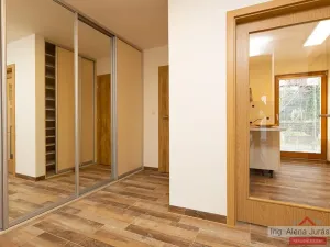 Pronájem bytu 1+1, Praha - Velká Chuchle, Nad Libří, 55 m2