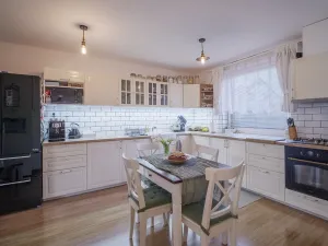 Prodej rodinného domu, Železnice, Náměstí Svobody, 252 m2