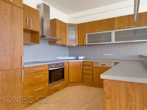 Pronájem bytu 2+kk, Praha - Libeň, Českomoravská, 58 m2