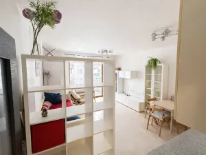 Pronájem bytu 1+kk, Praha - Hloubětín, Modrého, 34 m2