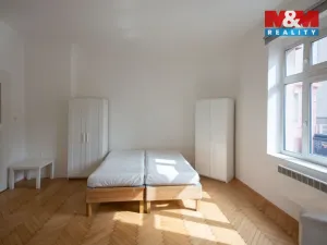 Pronájem bytu 1+1, Praha - Vinohrady, Legerova, 41 m2