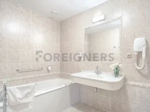 Prodej ubytování, Karlovy Vary, Mariánskolázeňská, 1425 m2