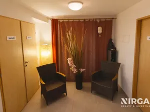 Pronájem obchodního prostoru, Praha - Kobylisy, Nad Šutkou, 100 m2