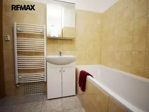 Pronájem bytu 3+1, Zákolany, 75 m2