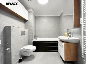 Pronájem bytu 1+kk, Plzeň, V Zahrádkách, 39 m2