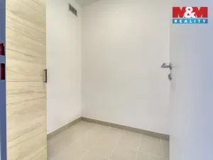 Pronájem bytu 3+kk, Plzeň - Doubravka, V Zahrádkách, 57 m2