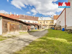 Prodej rodinného domu, Doksy, náměstí Republiky, 235 m2