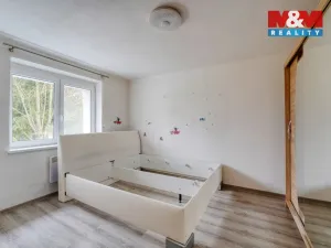 Prodej bytu 3+1, Mariánské Lázně - Úšovice, Ke Kasárnům, 63 m2