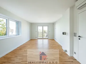 Prodej kanceláře, Praha - Komořany, Pod lesem, 440 m2