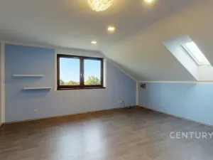 Prodej rodinného domu, Ivaň, 319 m2