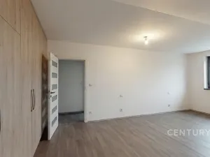 Prodej rodinného domu, Ivaň, 319 m2