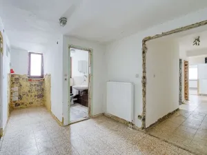 Prodej obchodního prostoru, Furth im Wald, Německo, 584 m2