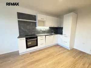 Pronájem bytu 3+kk, Praha - Břevnov, Bolívarova, 59 m2