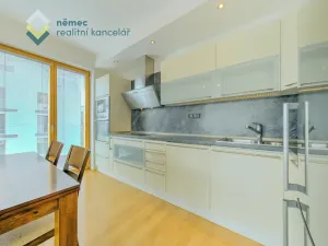 Pronájem bytu 3+kk, Praha - Hrdlořezy, V třešňovce, 109 m2