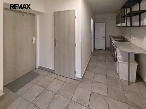 Pronájem ubytování, Drahelčice, V Brance, 164 m2