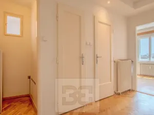 Pronájem bytu 3+1, Praha - Vinohrady, Písecká, 101 m2