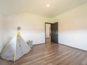 Prodej rodinného domu, Kornatice, 270 m2