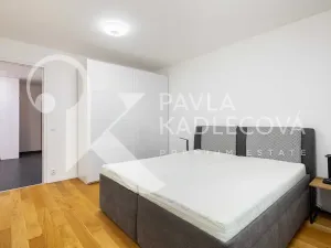 Pronájem bytu 3+kk, Praha - Karlín, Sokolovská, 100 m2