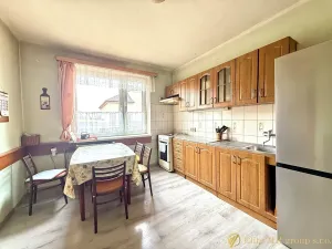 Prodej rodinného domu, Cerhenice, Na vinici, 188 m2