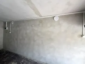 Pronájem garáže, Brno, Řezáčova, 18 m2