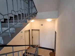 Pronájem bytu 2+1, Praha - Smíchov, Podbělohorská, 41 m2