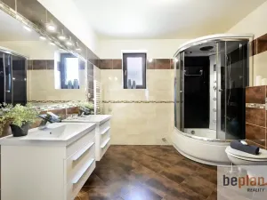 Prodej rodinného domu, Květnice, V Zelených, 300 m2