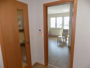Pronájem bytu 1+kk, Praha - Horní Měcholupy, Hornoměcholupská, 36 m2