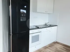 Pronájem bytu 1+kk, Praha - Uhříněves, Oty Bubeníčka, 31 m2