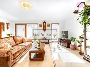 Prodej rodinného domu, Psáry, U Studny, 298 m2