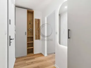 Prodej bytu 1+kk, Praha - Holešovice, Tovární, 31 m2