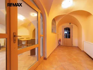 Prodej kanceláře, Šumperk, nám. Míru, 200 m2