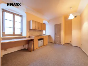 Prodej kanceláře, Šumperk, nám. Míru, 200 m2