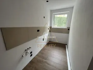 Pronájem bytu 2+kk, Praha - Libeň, Andrštova, 58 m2
