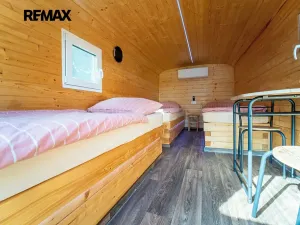 Prodej komerční nemovitosti, Chrášťany, 10917 m2