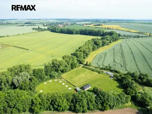 Prodej komerční nemovitosti, Chrášťany, 10917 m2