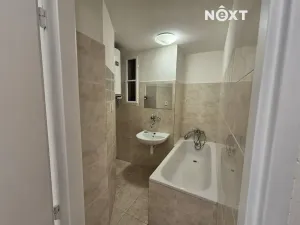 Pronájem bytu 2+1, Praha - Žižkov, Žerotínova, 64 m2