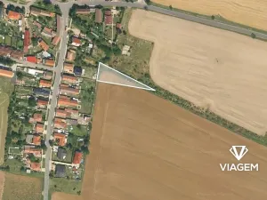 Prodej podílu pole, Račiněves, 232 m2