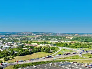Prodej komerčního pozemku, Brno, Hněvkovského, 10000 m2