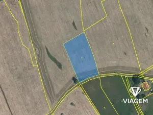 Prodej podílu pole, Bulovka, 2258 m2