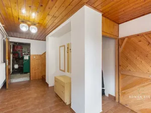 Prodej vícegeneračního domu, Chotiněves, 495 m2