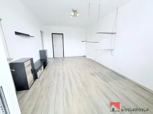 Pronájem bytu 2+1, Kralupy nad Vltavou, Dr. E. Beneše, 55 m2