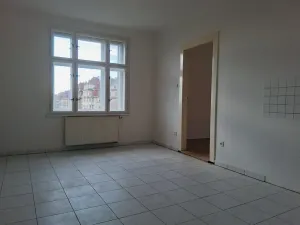 Pronájem bytu 2+1, Praha, Slezská, 75 m2