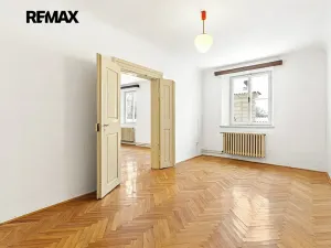 Prodej bytu 4+1, Praha - Malá Strana, Valdštejnská, 117 m2