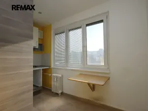 Pronájem bytu 2+1, Praha - Malešice, Troilova, 53 m2