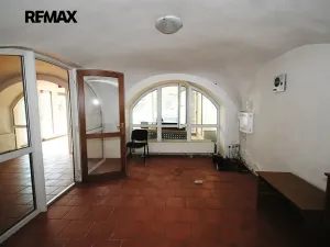 Prodej komerční nemovitosti, Církvice, 6984 m2