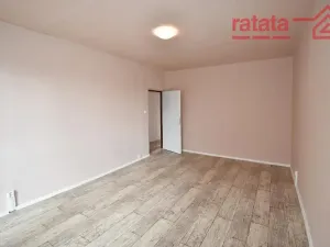Pronájem bytu 2+1, Kadaň, Chomutovská, 56 m2