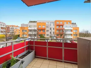 Prodej bytu 3+kk, Praha - Kyje, Sicherova, 64 m2
