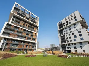 Prodej bytu 2+kk, Praha - Vysočany, Oktábcových, 72 m2