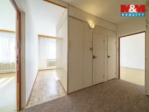 Prodej bytu 2+1, Klášterec nad Ohří - Miřetice u Klášterce nad Ohří, Lesní, 51 m2