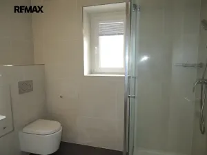 Pronájem bytu 2+kk, Praha - Smíchov, U Malvazinky, 40 m2